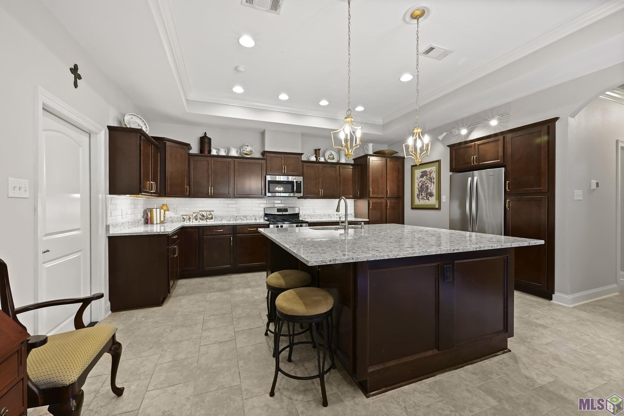 7111 Village Charmant Drive, Unit 11 Baton Rouge, LA 70809 - Photo 9 of 23