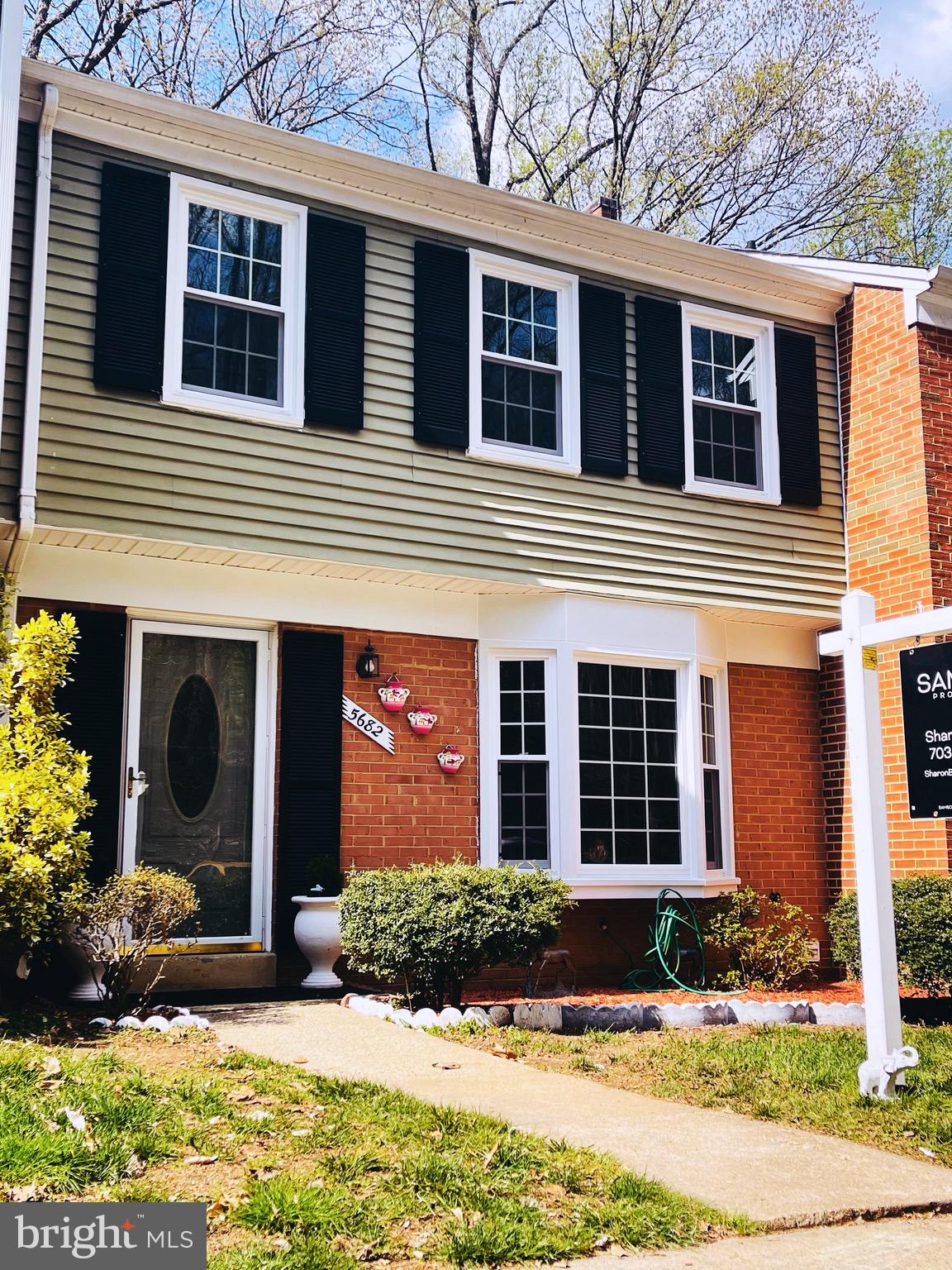 5682 Kirkham Court Springfield, VA 22151 - Photo 1 of 15 Gallery Image 1