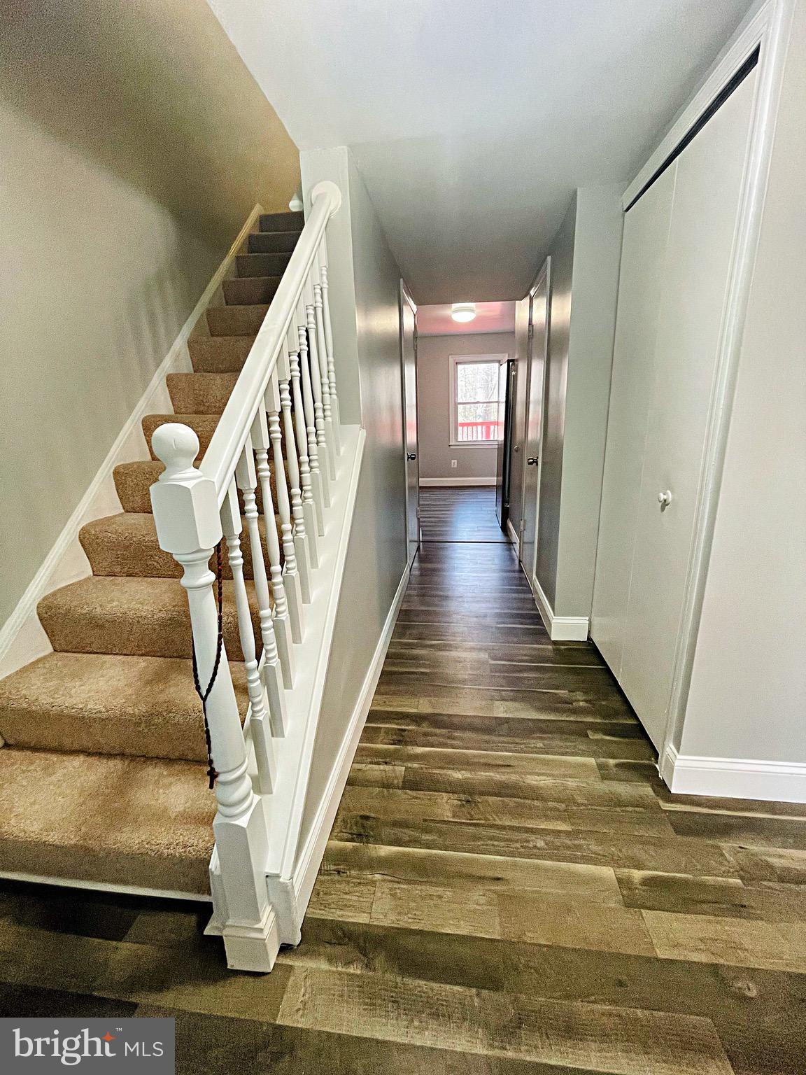 5682 Kirkham Court Springfield, VA 22151 - Photo 2 of 15 Gallery Image 2