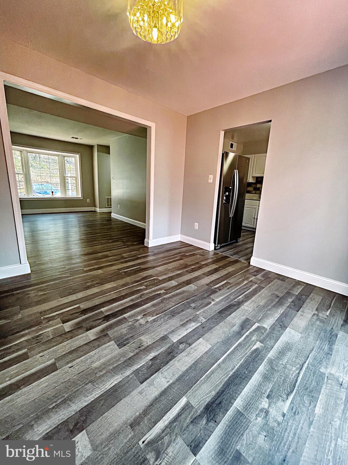 5682 Kirkham Court Springfield, VA 22151 - Photo 4 of 15 Gallery Image 4