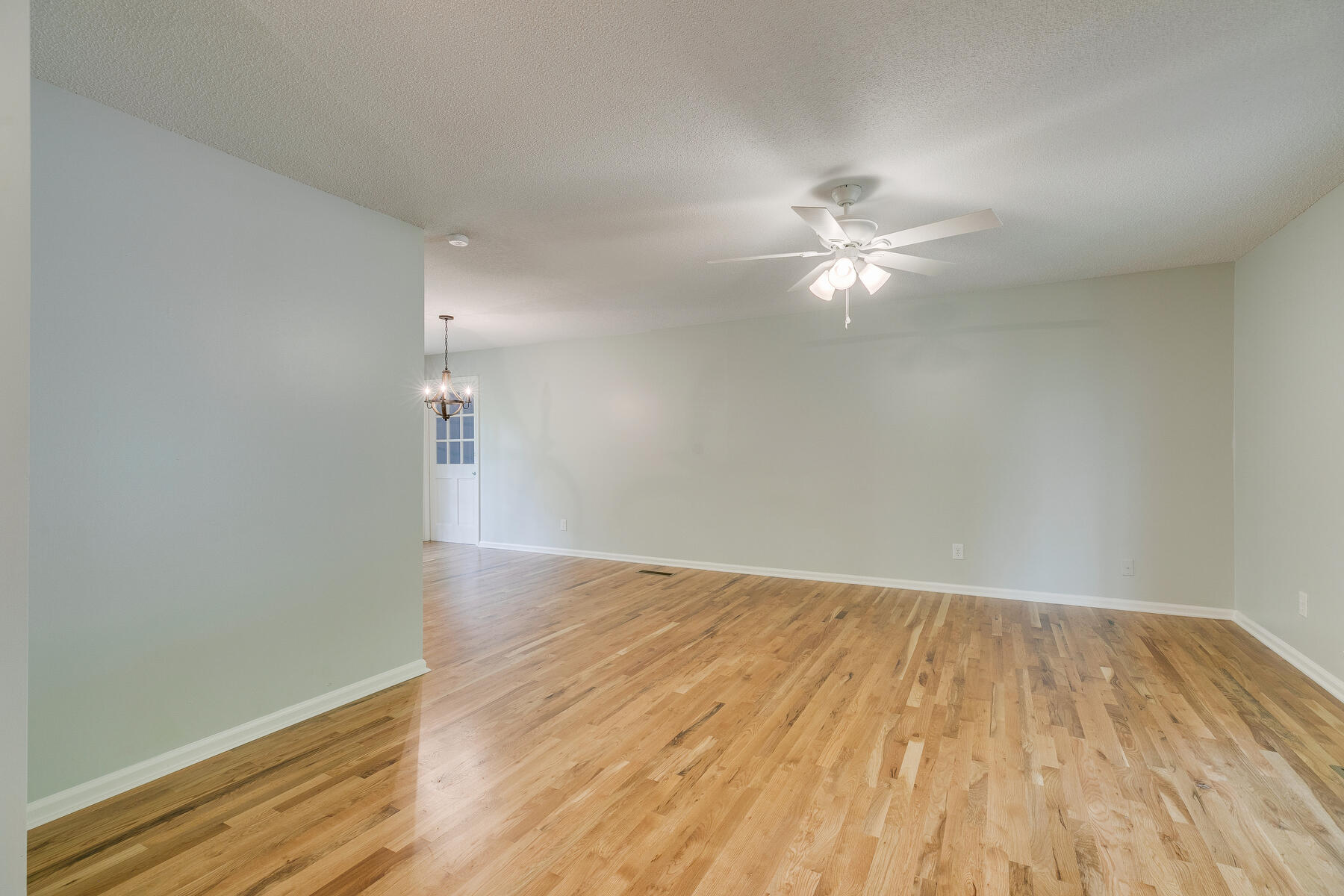 6421 Point Pleasant Road Hixson, TN 37343 - Photo 11 of 53 009