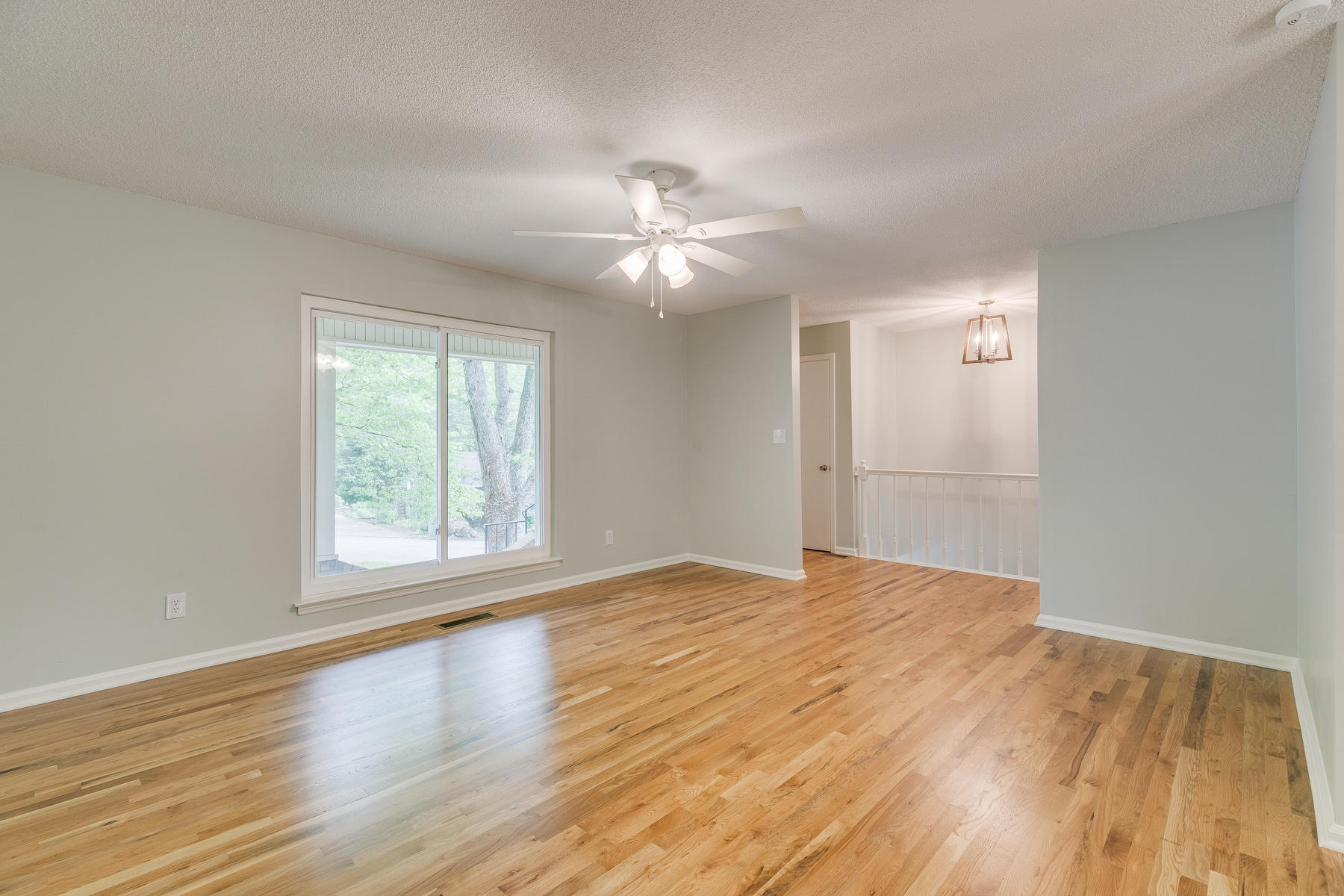 6421 Point Pleasant Road Hixson, TN 37343 - Photo 13 of 53 011