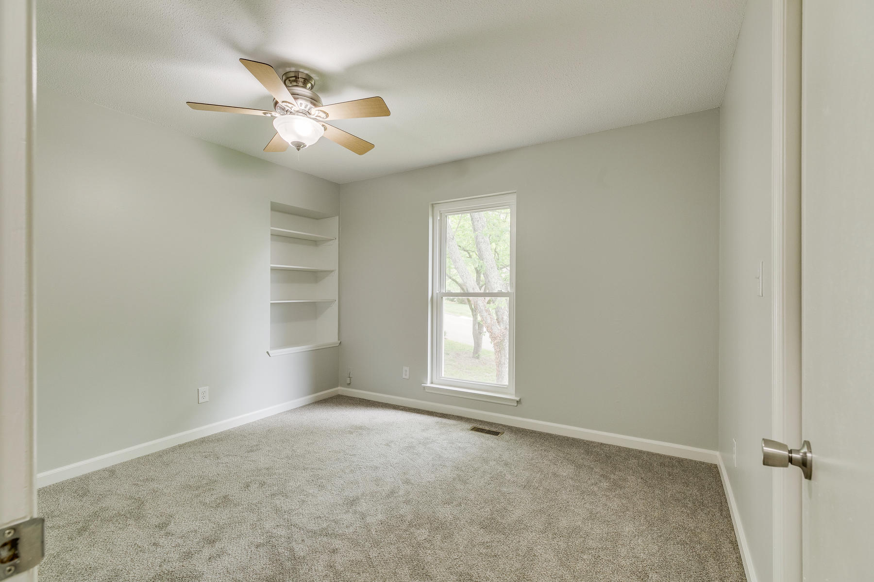 6421 Point Pleasant Road Hixson, TN 37343 - Photo 21 of 53 020