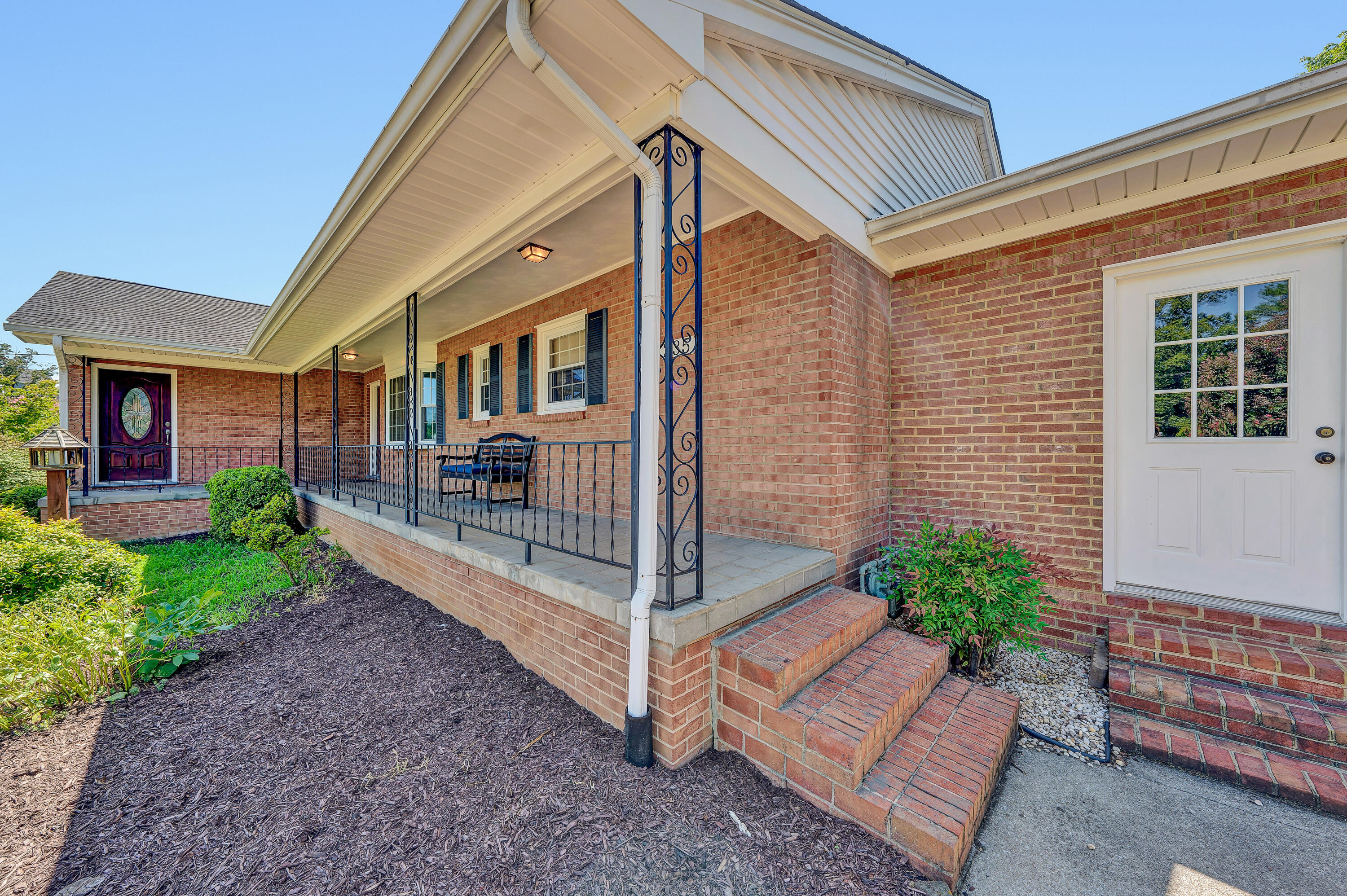 235 Diamond Road Salem, VA 24153 - Photo 49 of 59 Front Porch