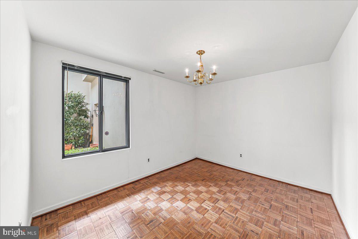 100 Llanalew Road, Unit 3C Haverford, PA 19041 - Photo 11 of 33 Dining Room