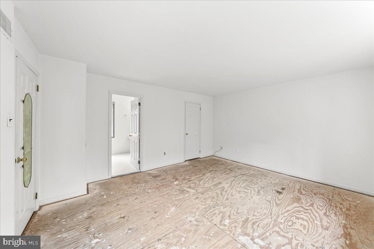 100 Llanalew Road, Unit 3C Haverford, PA 19041 - Photo 18 of 33 Primary Bedroom