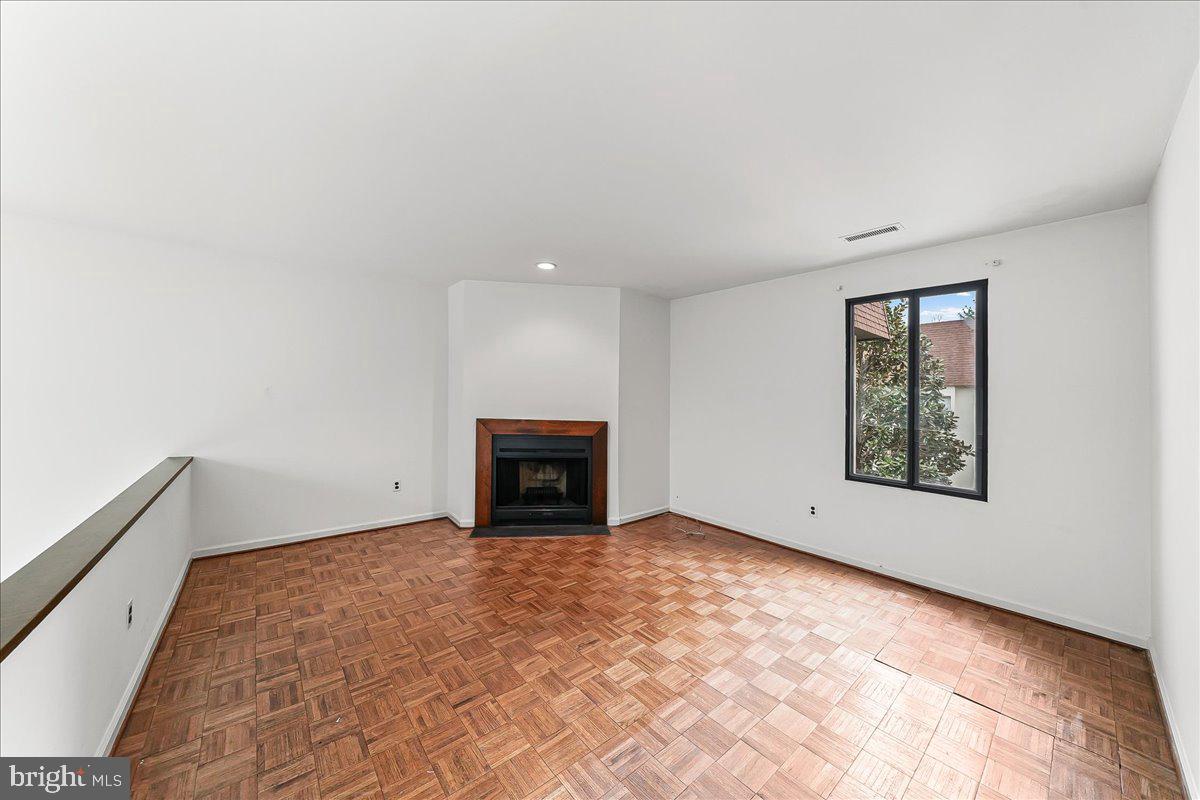 100 Llanalew Road, Unit 3C Haverford, PA 19041 - Photo 21 of 33 Loft/Family Room