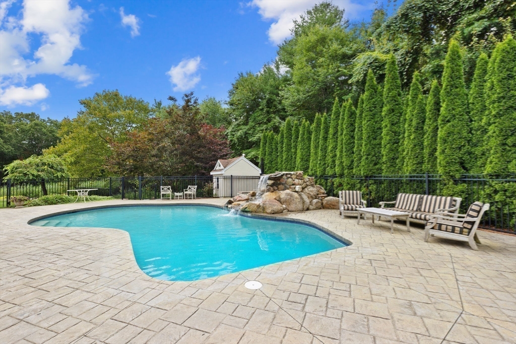 112 River Road Hanover, MA 02339 - Photo 36 of 42