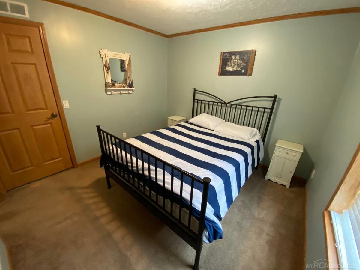 7038 Lakeshore Road Palms, MI 48465 - Photo 30 of 76 50165520-e1846e5c-7861-4ed2-82a0-bc9744826181.JPG