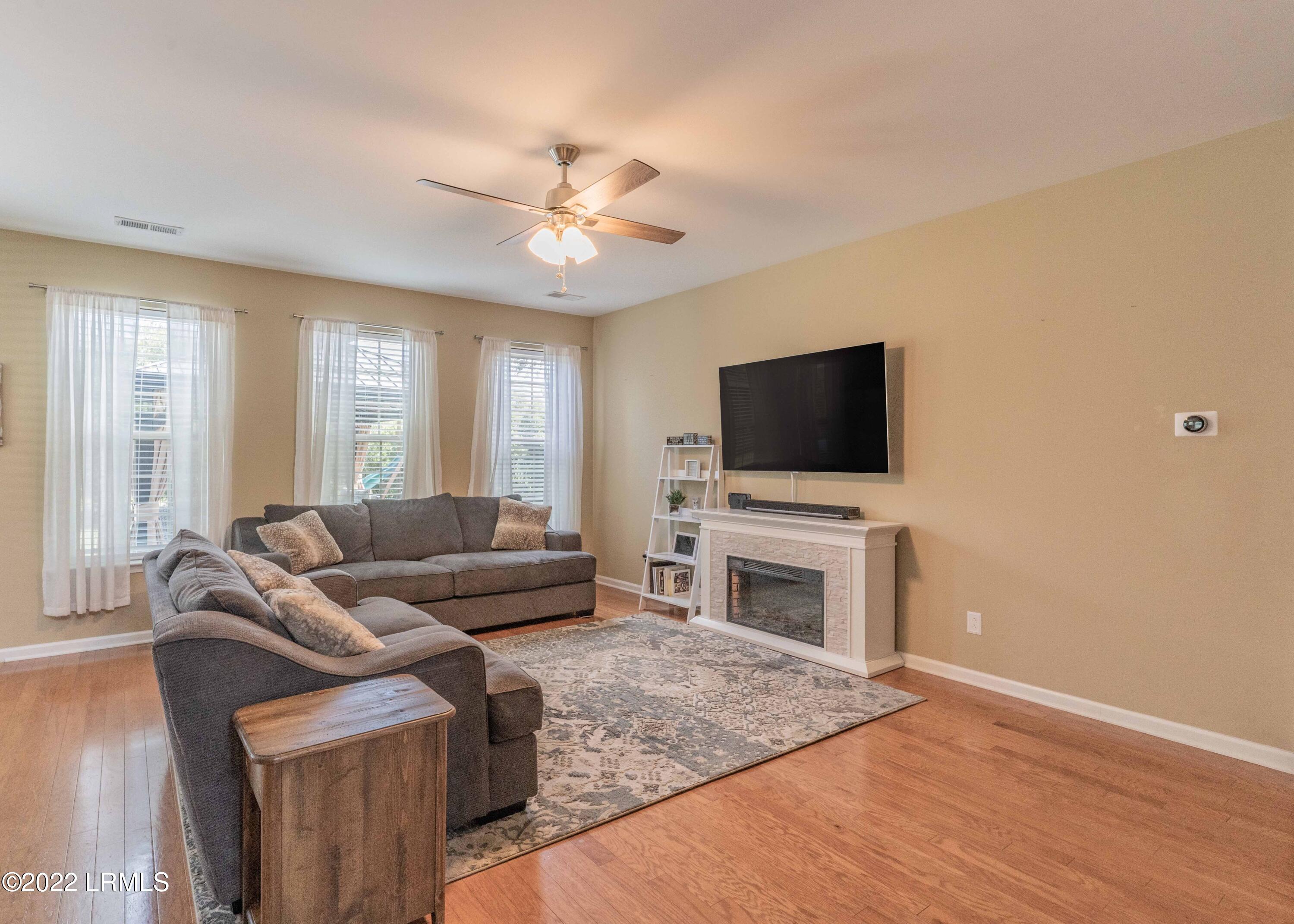 115 Crabble Mill Drive Bluffton, SC 29909 - Photo 13 of 43 115 Crabble Mill dr (43 of 44)