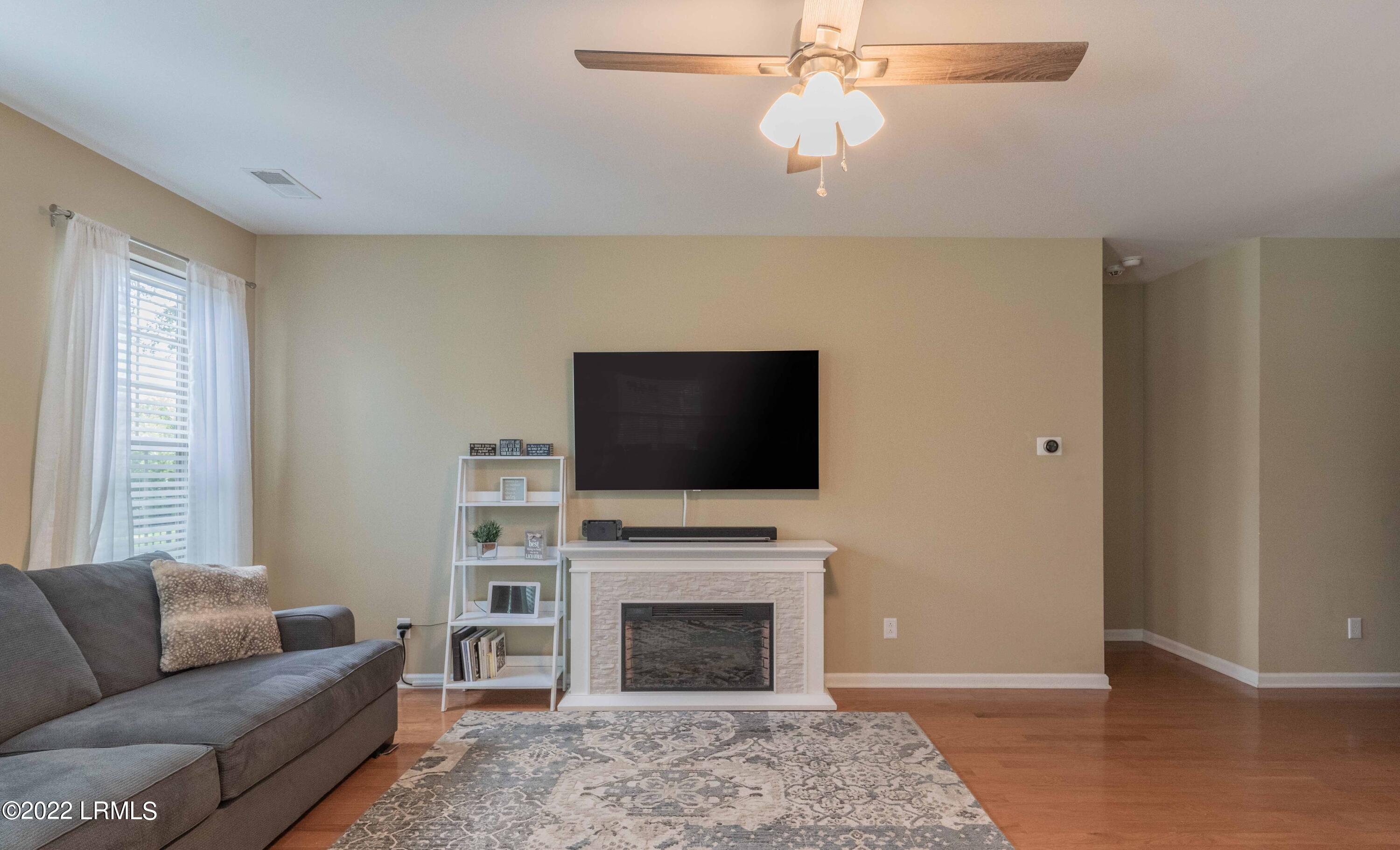 115 Crabble Mill Drive Bluffton, SC 29909 - Photo 14 of 43 115 Crabble Mill dr (44 of 44)