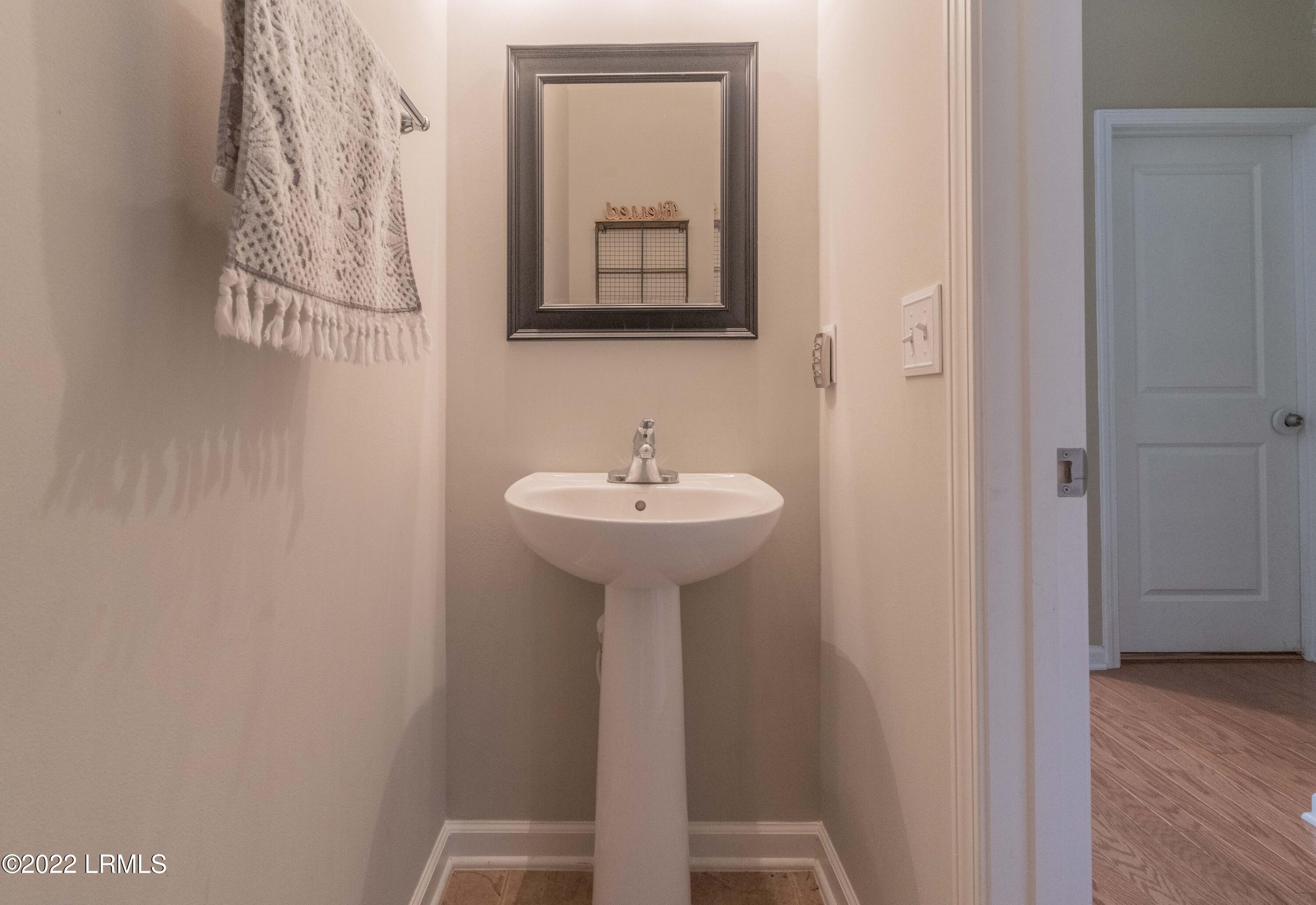 115 Crabble Mill Drive Bluffton, SC 29909 - Photo 6 of 43 115 Crabble Mill dr (41 of 44)