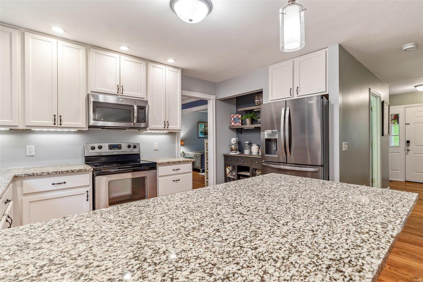 7010 Stony Ridge Road St. Louis, MO 63129 - Photo 12 of 50 Gallery Image 12