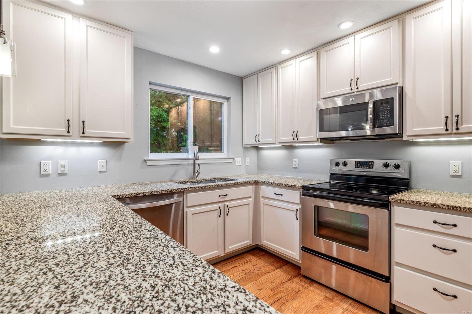 7010 Stony Ridge Road St. Louis, MO 63129 - Photo 8 of 50 Gallery Image 8