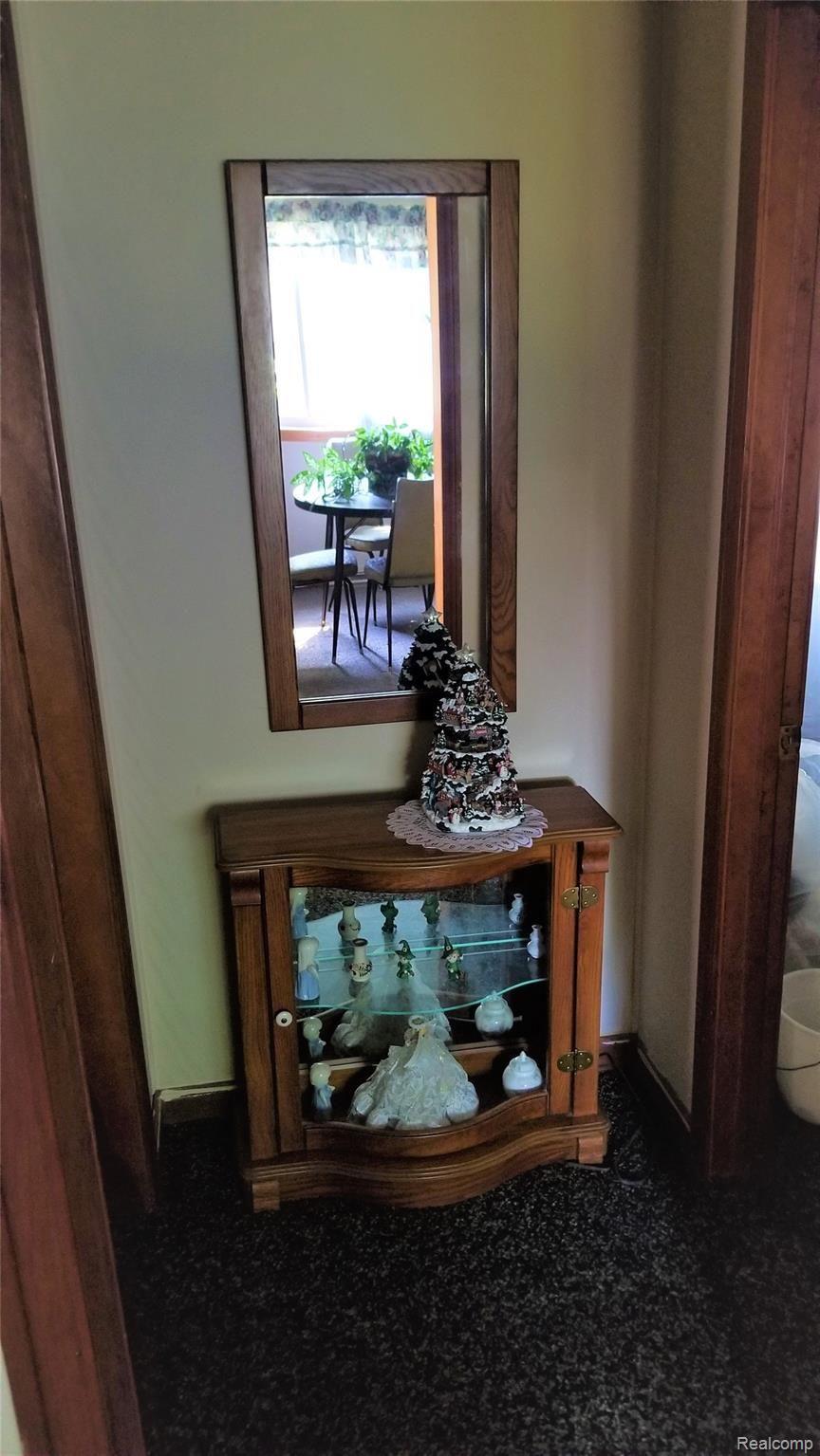 3635 Lapeer Road Port Huron, MI 48060 - Photo 16 of 20 bedroom hall.jpg