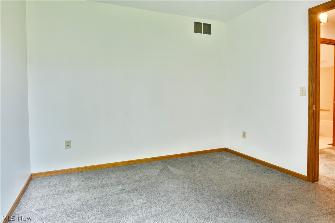 2237 Cadwallader-Sonk Road, Unit A Cortland, OH 44410 - Photo 34 of 50
