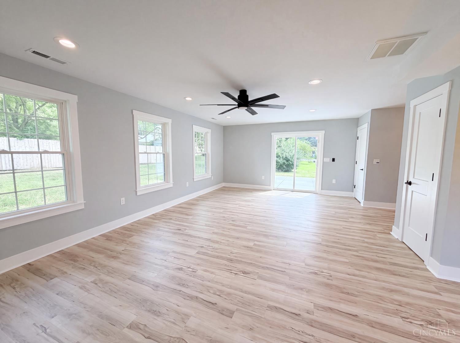 3664 Lewis Road Amelia, OH 45102 - Photo 11 of 25 Gallery Image 11