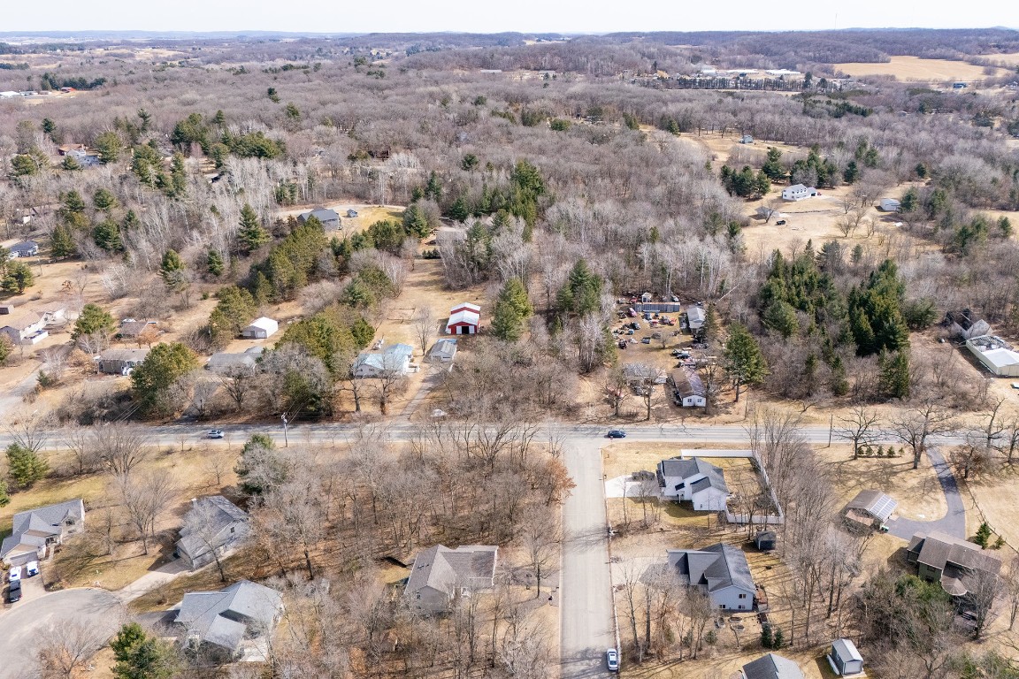 903 Wagner Road Menomonie, WI 54751 - Photo 6 of 18