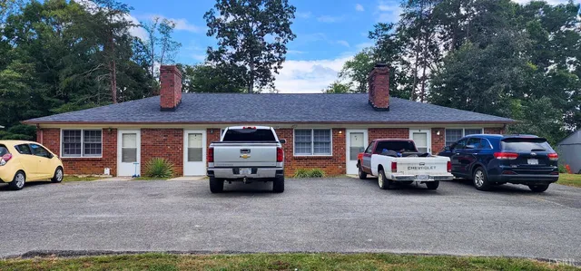 $375,000 | 137 Oak Hill Drive, Lynchburg, VA 24502