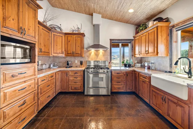 $1,200,000 | 13750 Cuyama Highway, Cuyama, CA 93254