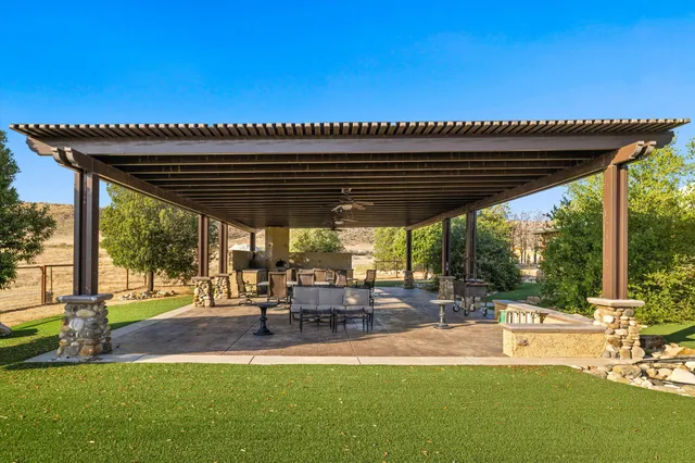 $1,200,000 | 13750 Cuyama Highway, Cuyama, CA 93254