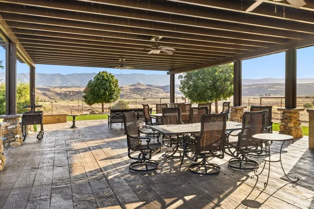 $1,200,000 | 13750 Cuyama Highway, Cuyama, CA 93254