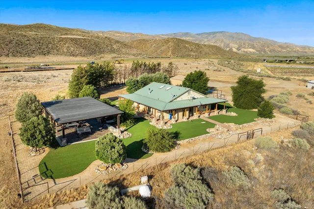 $1,200,000 | 13750 Cuyama Highway, Cuyama, CA 93254