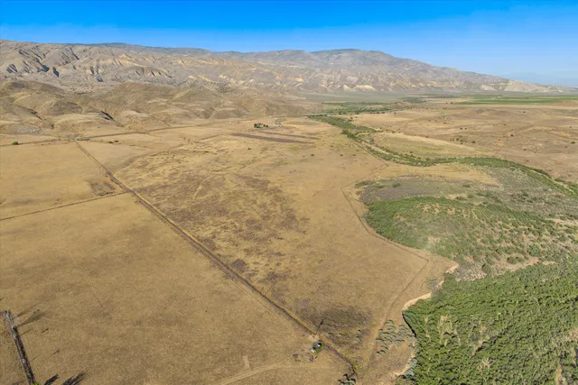 $1,200,000 | 13750 Cuyama Highway, Cuyama, CA 93254