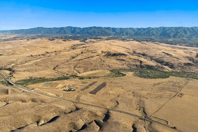 $1,200,000 | 13750 Cuyama Highway, Cuyama, CA 93254