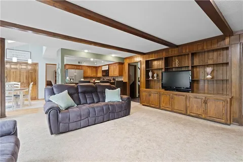 $680,000 | 7447 Black Oak Circle, Stilwell, KS 66085