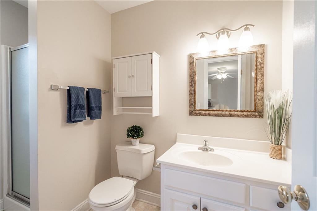 5723 Thom Road Graham, NC 27253 - Photo 9 of 36 Full Bath with Walk in Shower