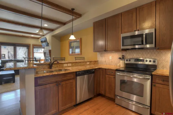 $599,000 | 270 East College Drive, Unit 202, Durango, CO 81301