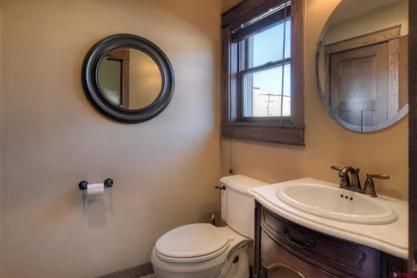 $599,000 | 270 East College Drive, Unit 202, Durango, CO 81301