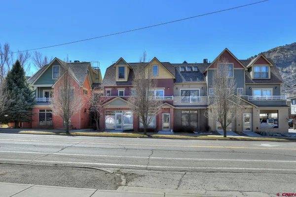 $599,000 | 270 East College Drive, Unit 202, Durango, CO 81301