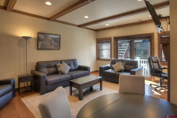 $599,000 | 270 East College Drive, Unit 202, Durango, CO 81301