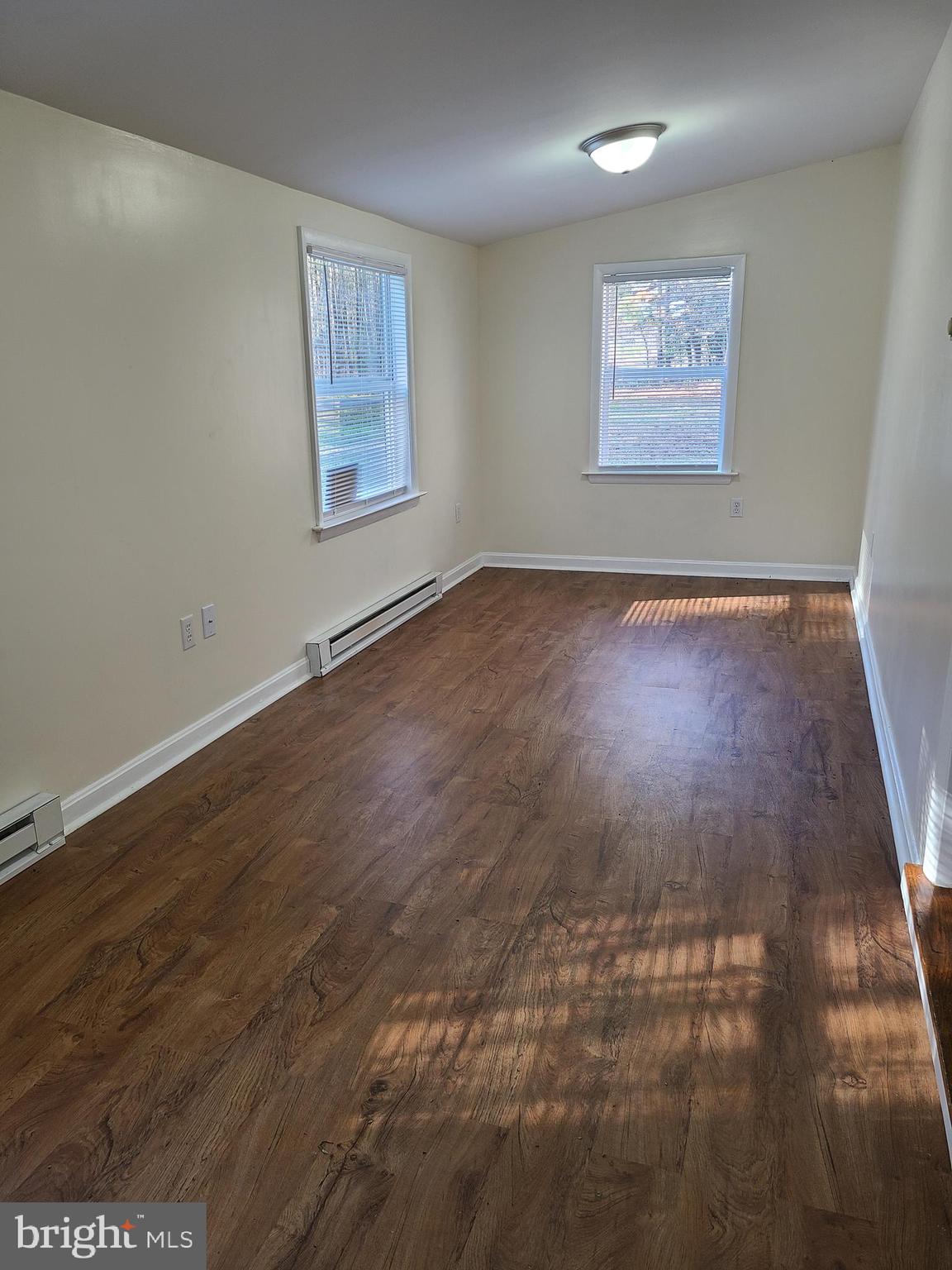 4722 Centennial Road Vienna, MD 21869 - Photo 3 of 41 Living Room