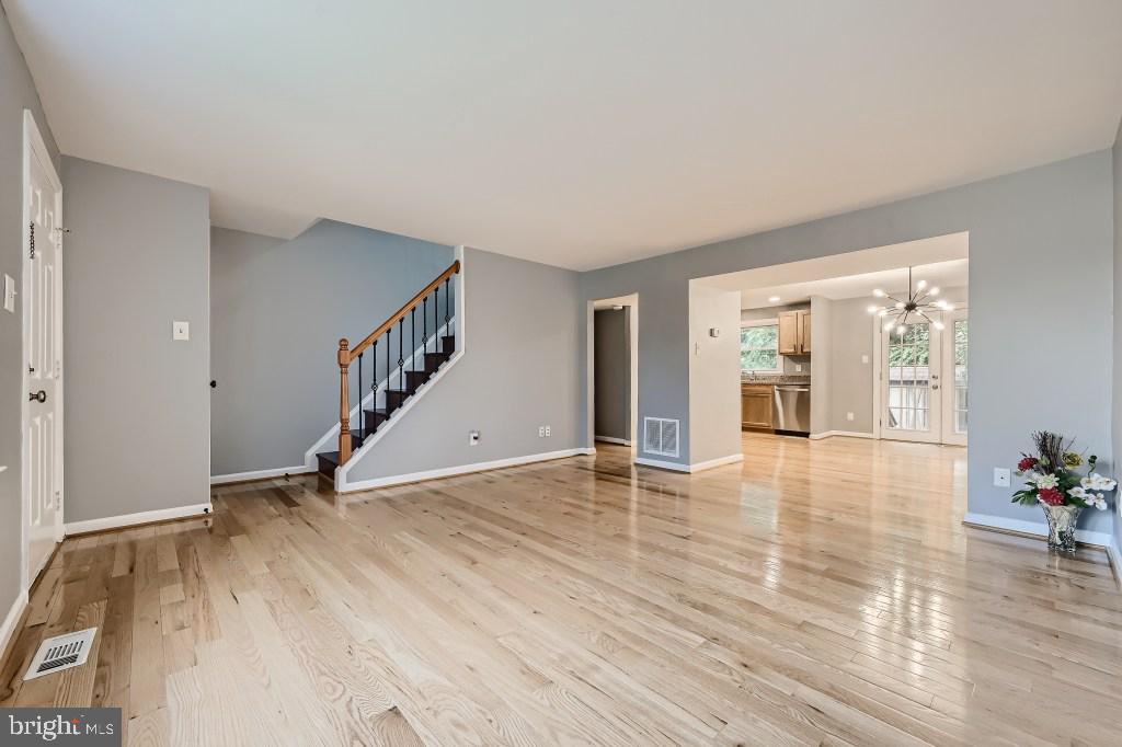 5409 Princess Drive Rosedale, MD 21237 - Photo 4 of 28