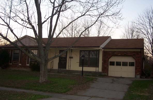 7414 Yorktown Road Louisville, KY 40214 - Photo 1 of 1 Primary Photo