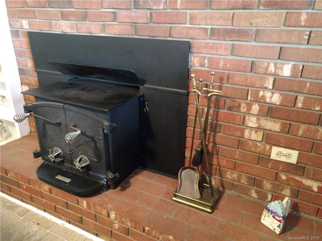 2703 Pearidge Road Bostic, NC 28018 - Photo 7 of 29 a room with gym equipment