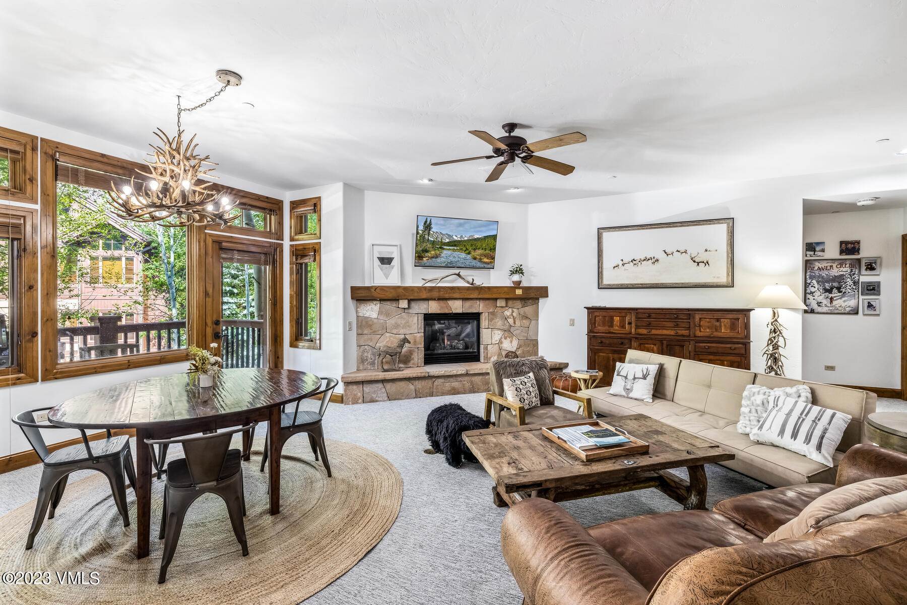 160 Cresta Road, Unit 202 Edwards, CO 81632 - Photo 8 of 27 160 Cresta Rd-017-029-Living Room-MLS_Si