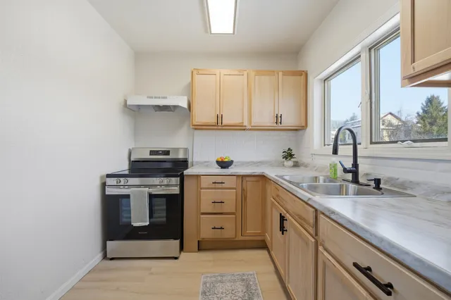 $189,900 | 1920 Mason Street, New Holstein, WI 53061