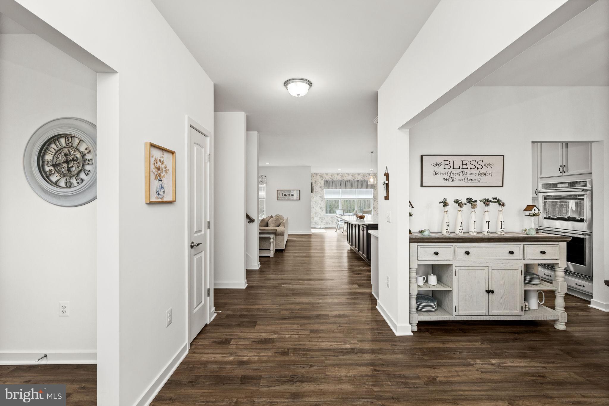 9092 Caledon Road King George, VA 22485 - Photo 7 of 79 Front Hallway
