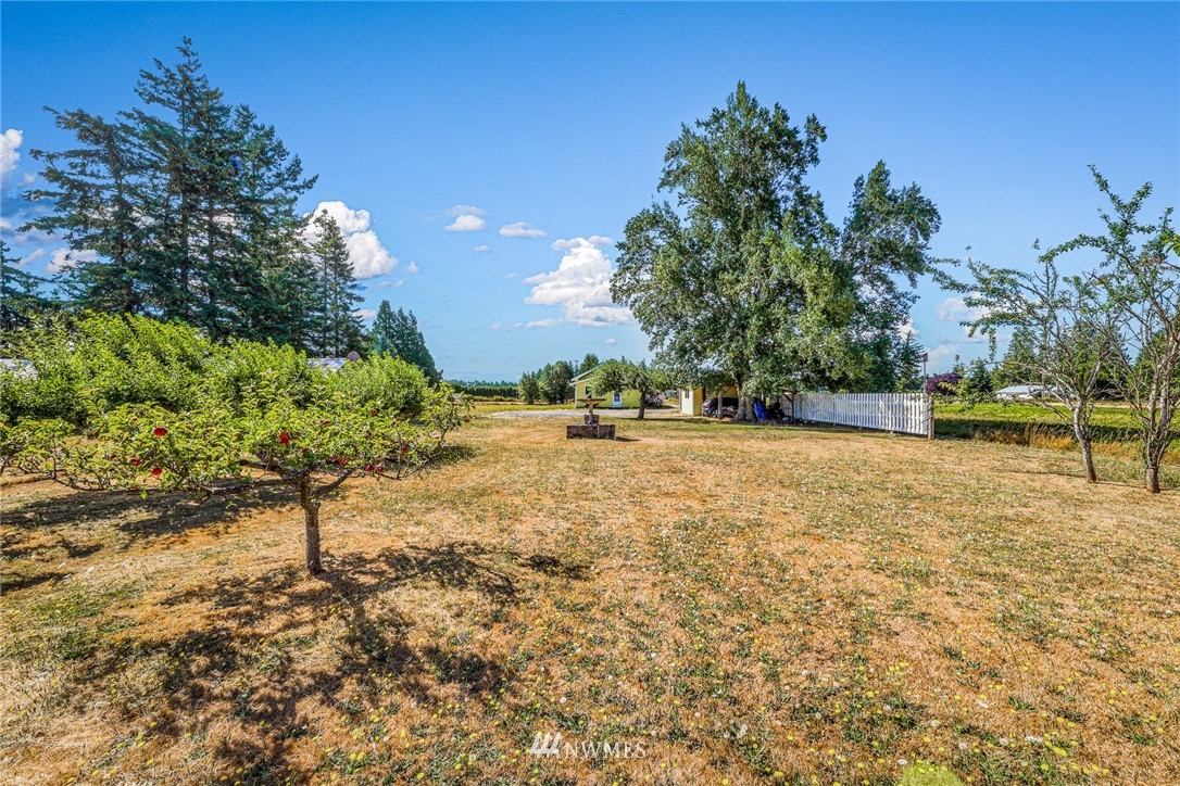 770 West Axton Road Bellingham, WA 98226 - Photo 20 of 40