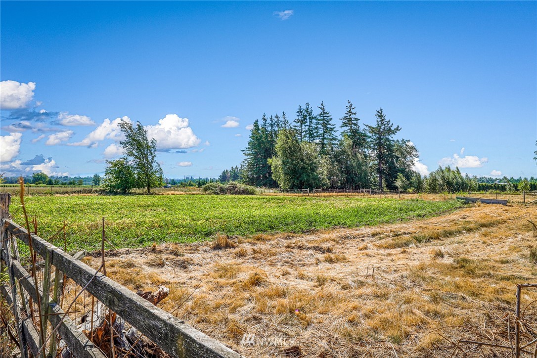 770 West Axton Road Bellingham, WA 98226 - Photo 27 of 40