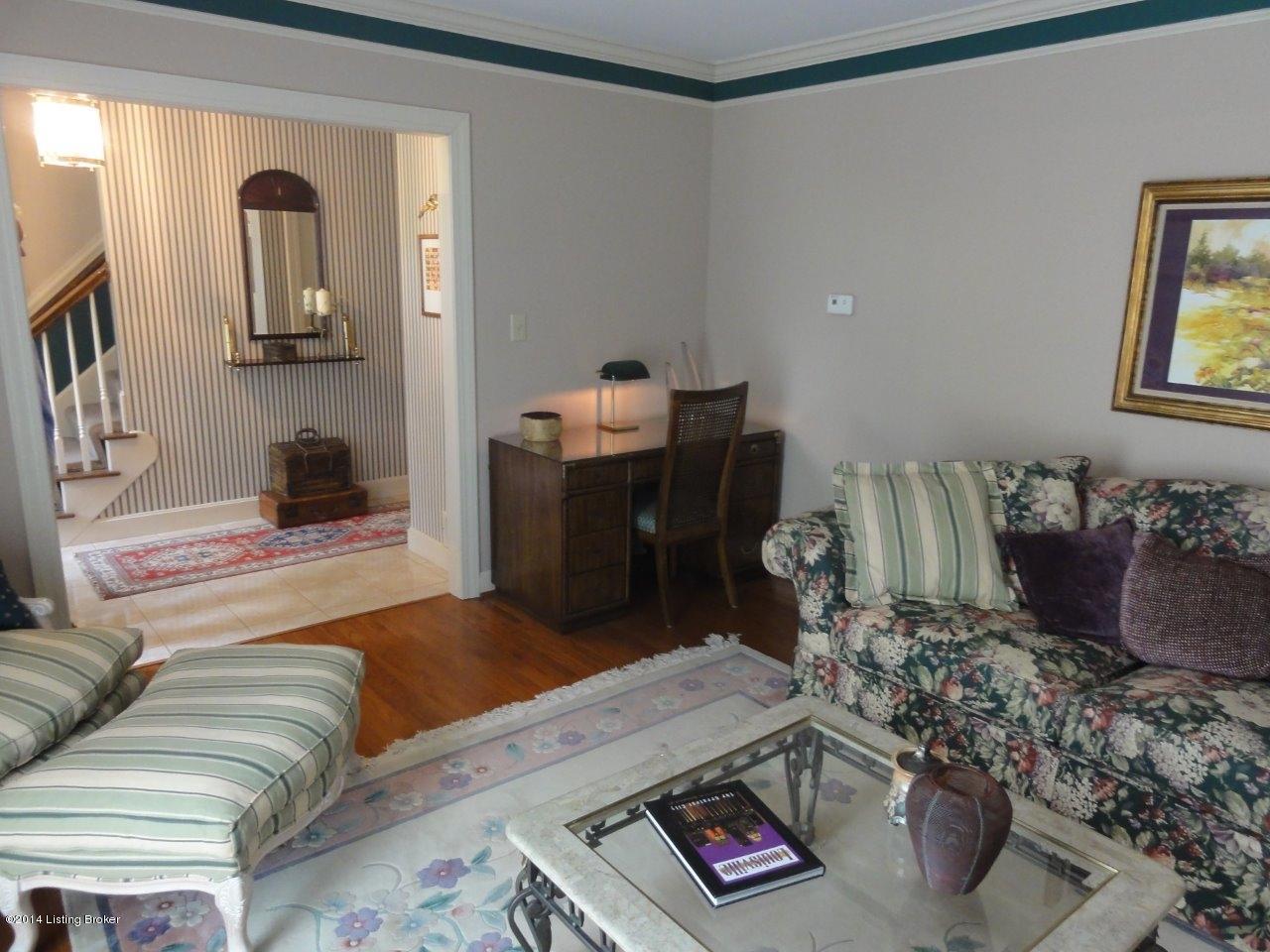 5 Living Room 2332