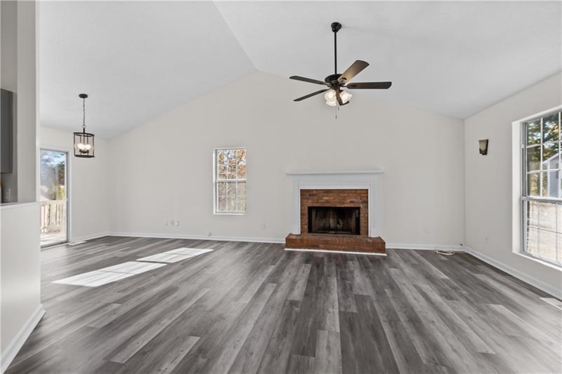 5068 Furlong Way Powder Springs, GA 30127 - Photo 7 of 37