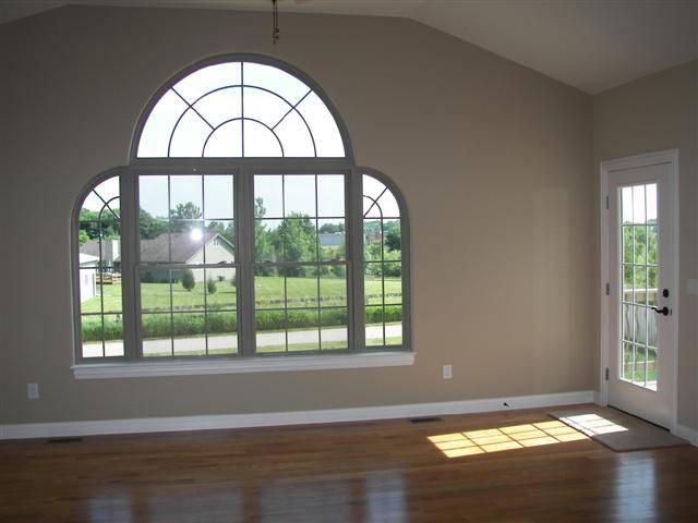 1708 Kingsbury Road Washington, IL 61571 - Photo 2 of 9 Gallery Image 2