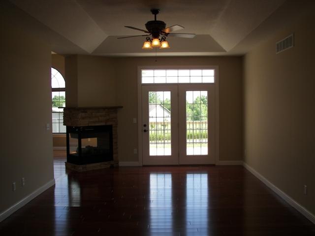 1708 Kingsbury Road Washington, IL 61571 - Photo 4 of 9 Gallery Image 4