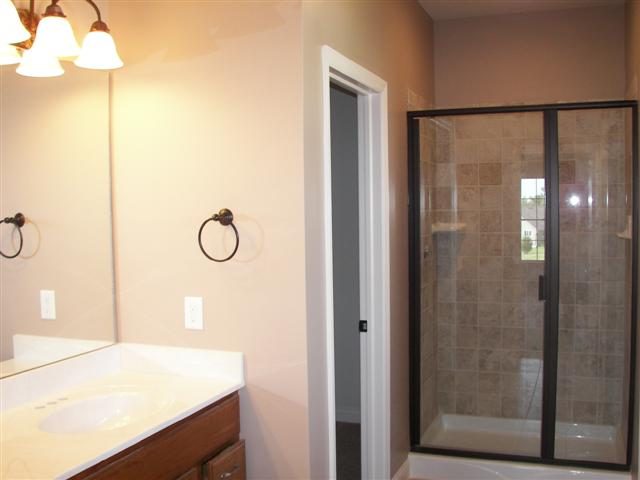 1708 Kingsbury Road Washington, IL 61571 - Photo 6 of 9 Gallery Image 6