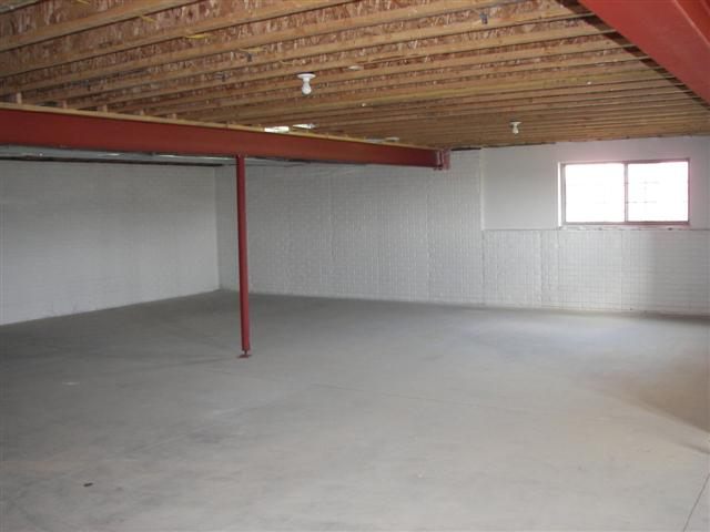 1708 Kingsbury Road Washington, IL 61571 - Photo 8 of 9 Gallery Image 8